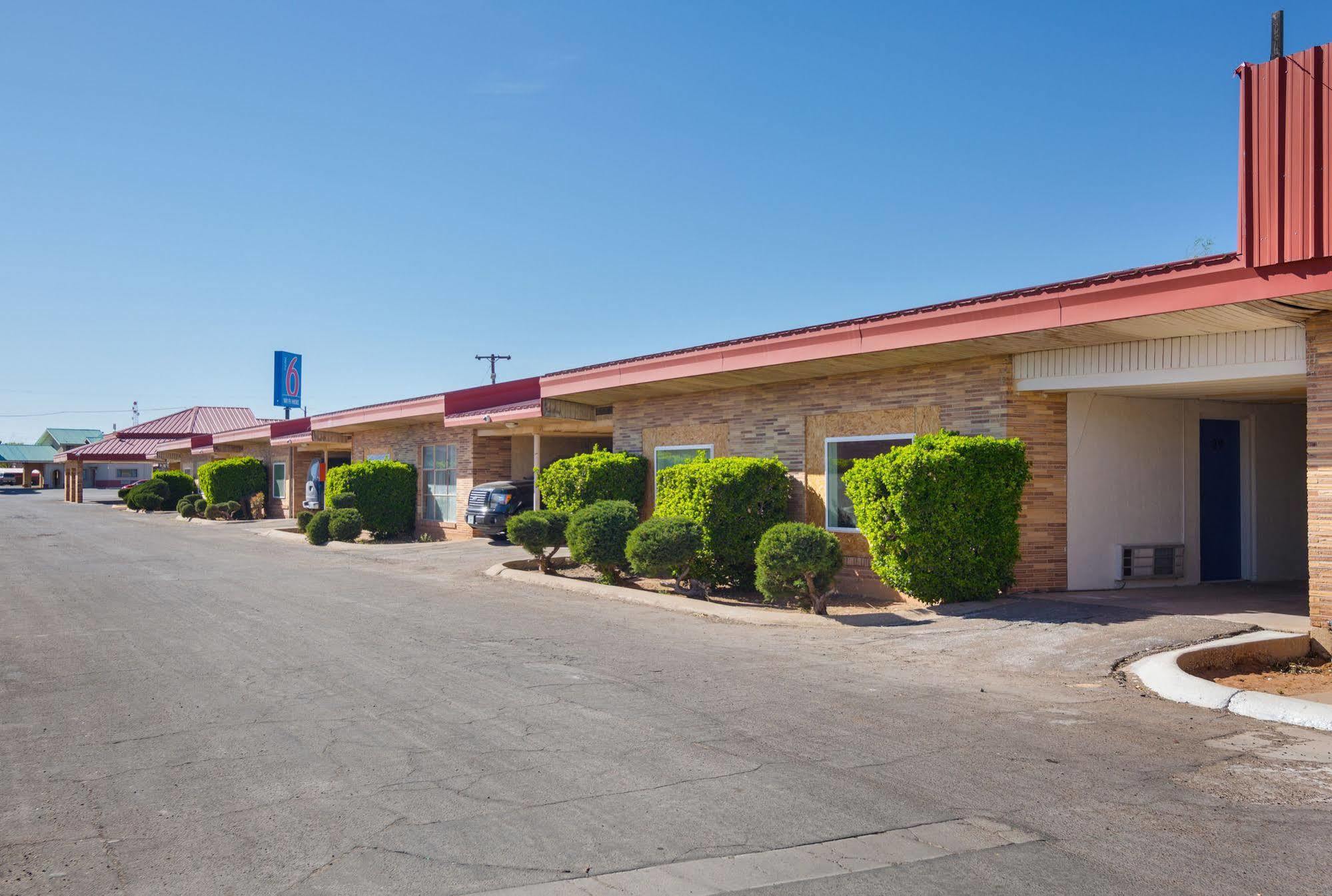 Motel 6 Хобс Екстериор снимка